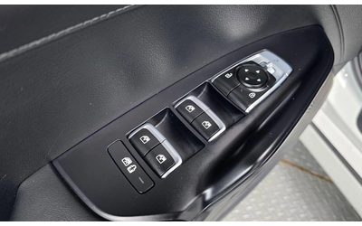 Kia K5 - автомобили, коли, обяви за нови и употребявани 11