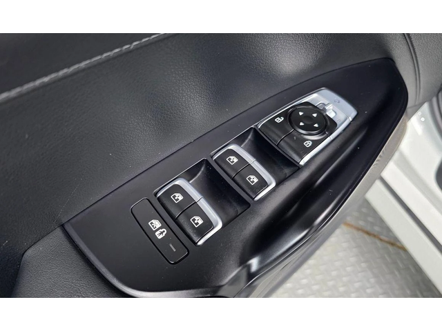 Kia K5 - автомобили, коли, обяви за нови и употребявани 11