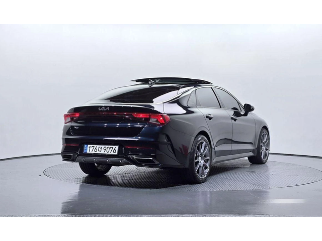 Kia K5 - автомобили, коли, обяви за нови и употребявани 1