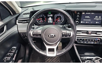 Kia K5 - автомобили, коли, обяви за нови и употребявани 12