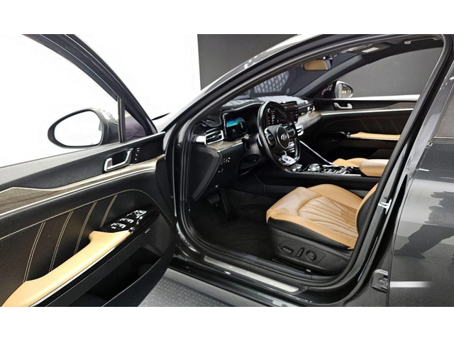 Kia K5 - автомобили, коли, обяви за нови и употребявани 10