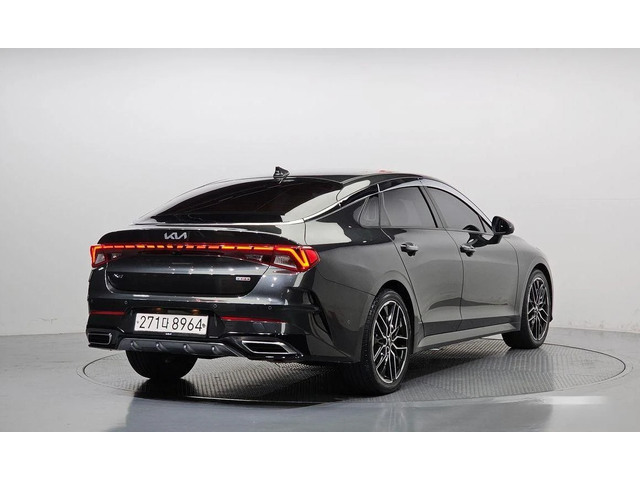 Kia K5 - автомобили, коли, обяви за нови и употребявани 1