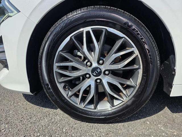 Kia K5 - автомобили, коли, обяви за нови и употребявани 4