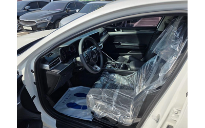 Kia K5 - автомобили, коли, обяви за нови и употребявани 6