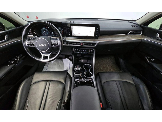 Kia K5 - автомобили, коли, обяви за нови и употребявани 6