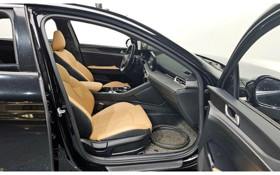 Kia K5 - автомобили, коли, обяви за нови и употребявани 10