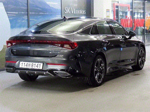 Kia K5 - автомобили, коли, обяви за нови и употребявани 3