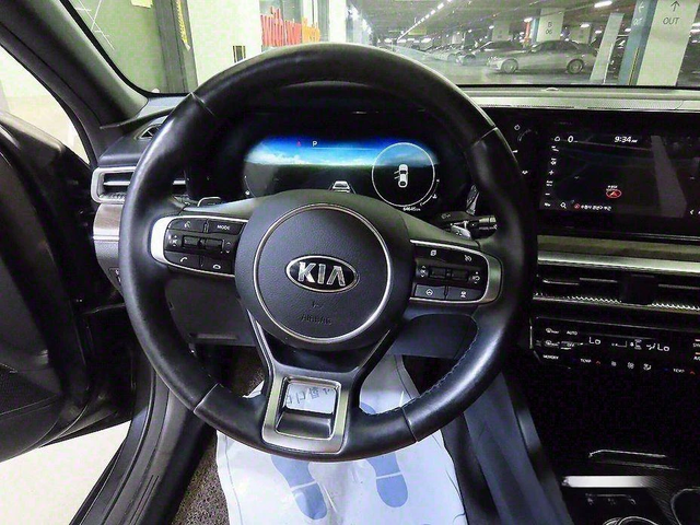Kia K5 - автомобили, коли, обяви за нови и употребявани 7