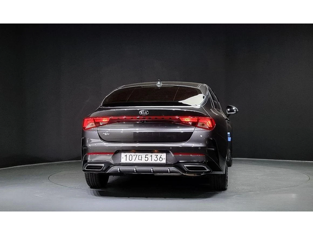 Kia K5 - автомобили, коли, обяви за нови и употребявани 3