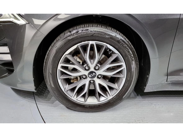 Kia K5 - автомобили, коли, обяви за нови и употребявани 4