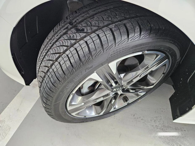 Kia K5 - автомобили, коли, обяви за нови и употребявани 4