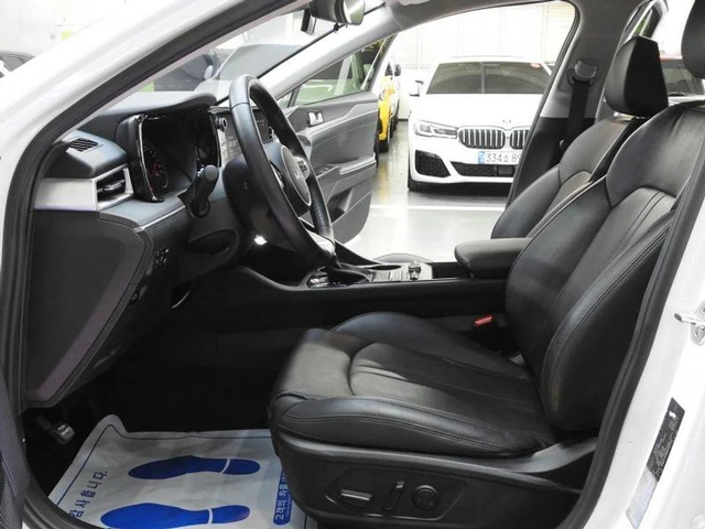 Kia K5 - автомобили, коли, обяви за нови и употребявани 7