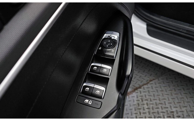 Kia K5 - автомобили, коли, обяви за нови и употребявани 13