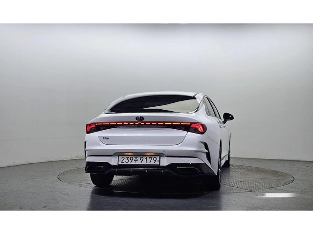 Kia K5 - автомобили, коли, обяви за нови и употребявани 3