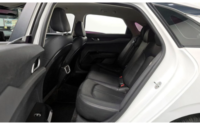 Kia K5 - автомобили, коли, обяви за нови и употребявани 12