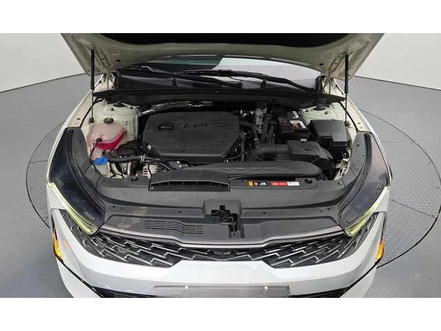 Kia K5 - автомобили, коли, обяви за нови и употребявани 5