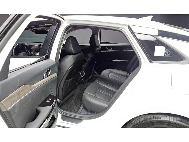 Kia K5 - автомобили, коли, обяви за нови и употребявани 10