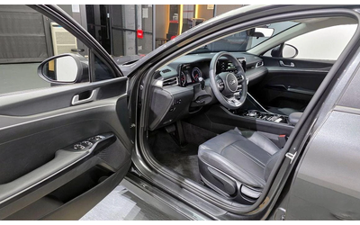 Kia K5 - автомобили, коли, обяви за нови и употребявани 9