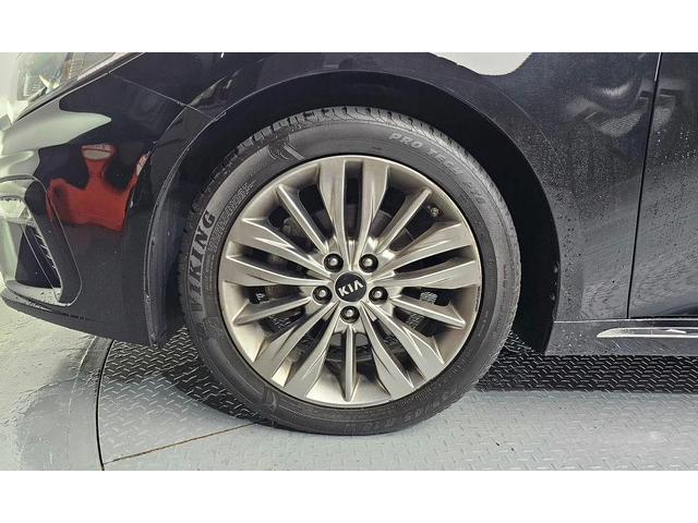 Kia K5 - автомобили, коли, обяви за нови и употребявани 4