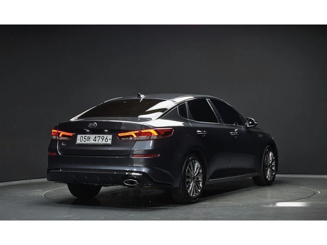 Kia K5 - автомобили, коли, обяви за нови и употребявани 1