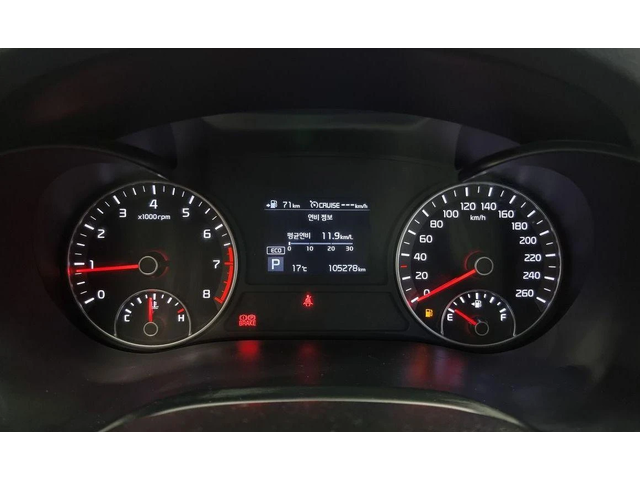 Kia K5 - автомобили, коли, обяви за нови и употребявани 7