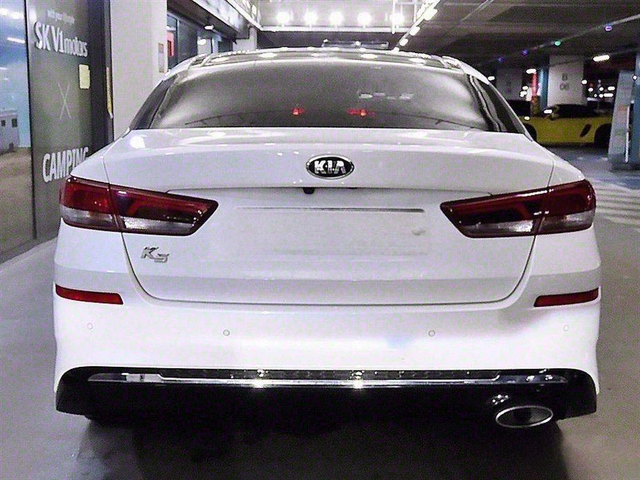 Kia K5 - автомобили, коли, обяви за нови и употребявани 4