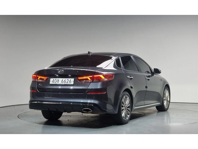 Kia K5 - автомобили, коли, обяви за нови и употребявани 1