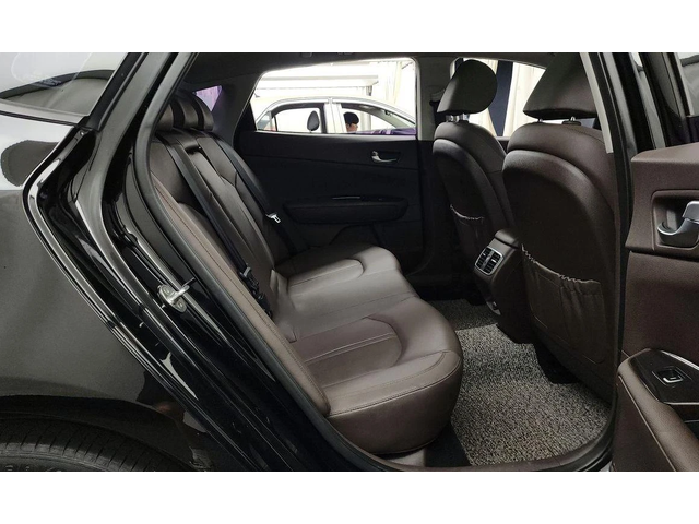 Kia K5 - автомобили, коли, обяви за нови и употребявани 11