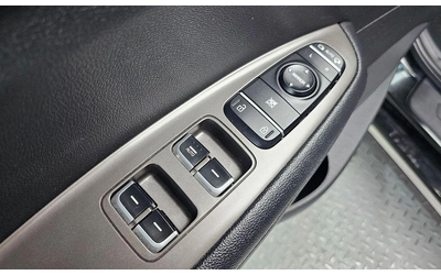 Kia K5 - автомобили, коли, обяви за нови и употребявани 11