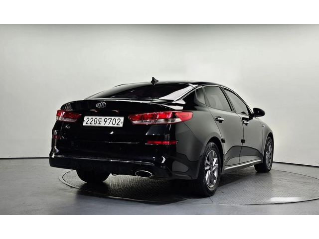 Kia K5 - автомобили, коли, обяви за нови и употребявани 1