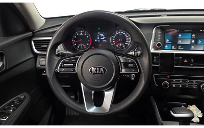 Kia K5 - автомобили, коли, обяви за нови и употребявани 12