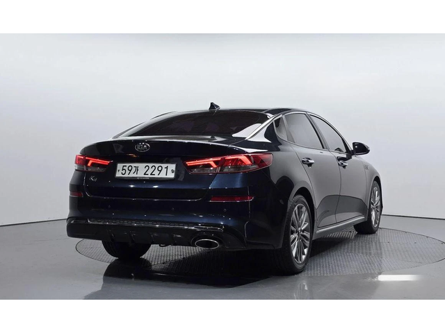 Kia K5 - автомобили, коли, обяви за нови и употребявани 1