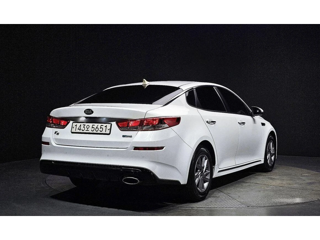 Kia K5 - автомобили, коли, обяви за нови и употребявани 1