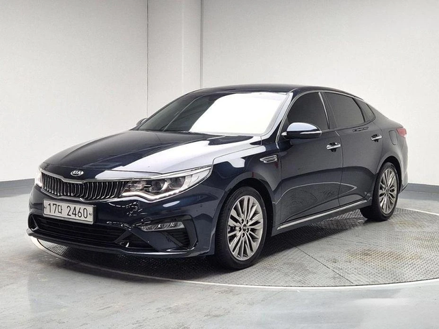 Kia K5 - автомобили, коли, обяви за нови и употребявани 0