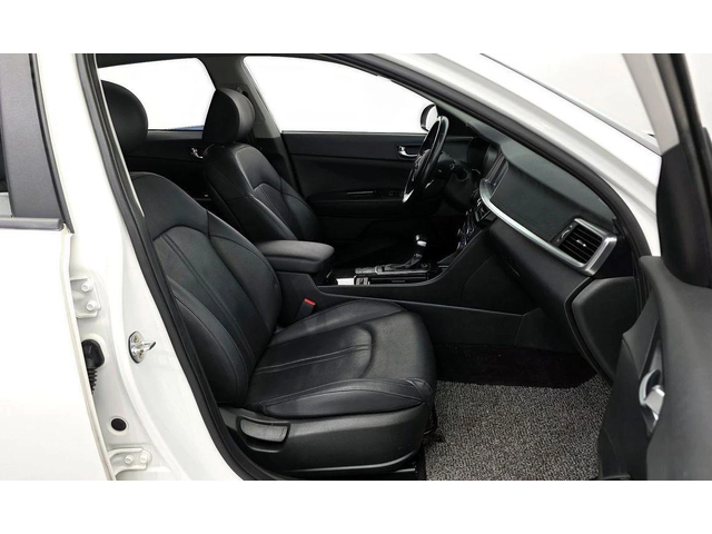 Kia K5 - автомобили, коли, обяви за нови и употребявани 10