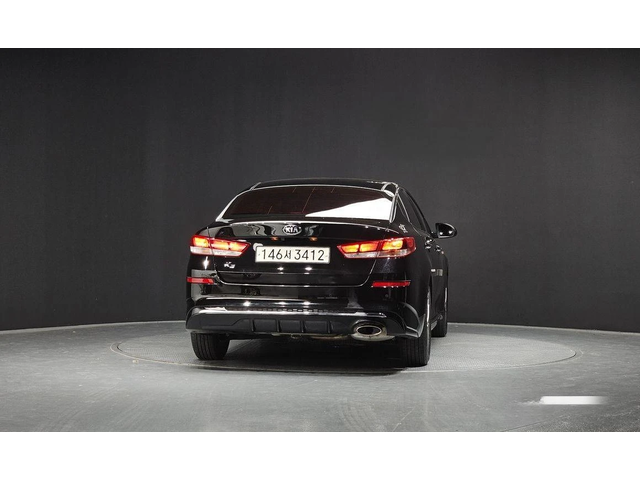 Kia K5 - автомобили, коли, обяви за нови и употребявани 3