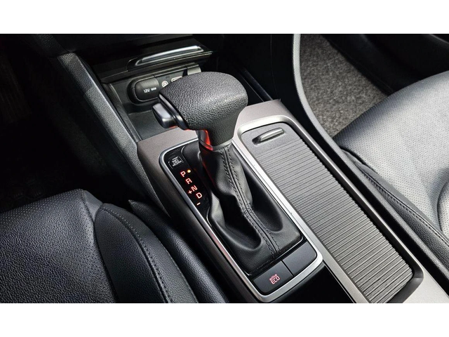 Kia K5 - автомобили, коли, обяви за нови и употребявани 8