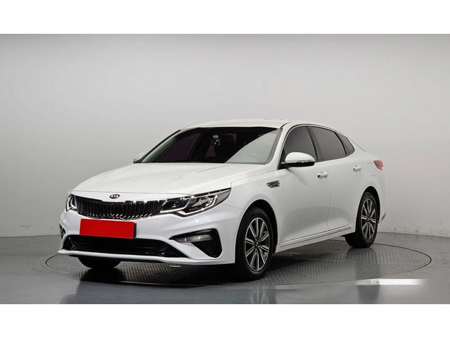 Kia K5 - автомобили, коли, обяви за нови и употребявани 0