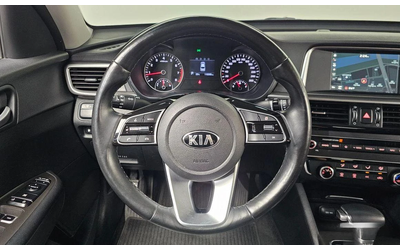 Kia K5 - автомобили, коли, обяви за нови и употребявани 12