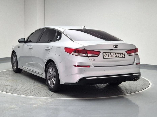 Kia K5 - автомобили, коли, обяви за нови и употребявани 1