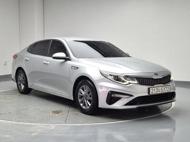 Kia K5 - автомобили, коли, обяви за нови и употребявани 3