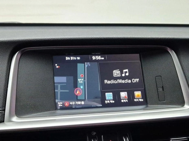 Kia K5 - автомобили, коли, обяви за нови и употребявани 8