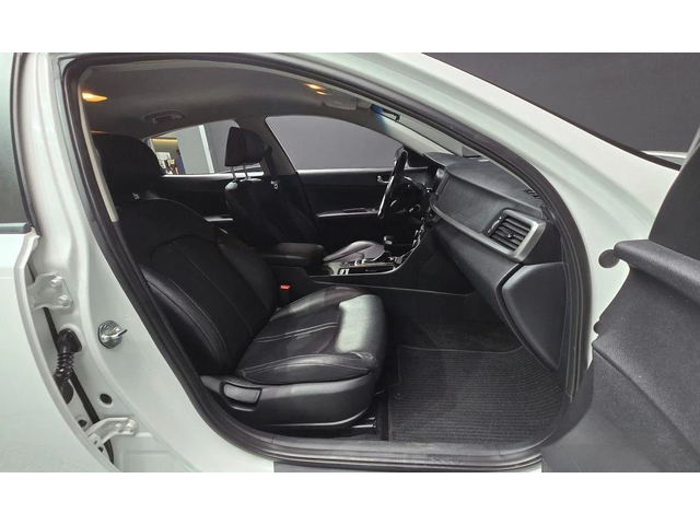 Kia K5 - автомобили, коли, обяви за нови и употребявани 10