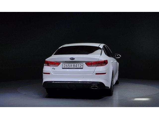 Kia K5 - автомобили, коли, обяви за нови и употребявани 3