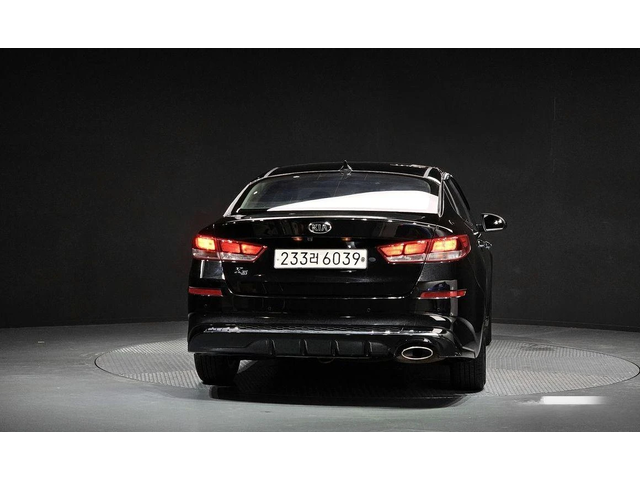 Kia K5 - автомобили, коли, обяви за нови и употребявани 3