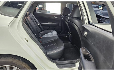 Kia K5 - автомобили, коли, обяви за нови и употребявани 11