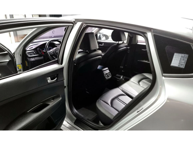 Kia K5 - автомобили, коли, обяви за нови и употребявани 11