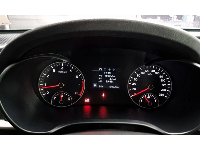 Kia K5 - автомобили, коли, обяви за нови и употребявани 8