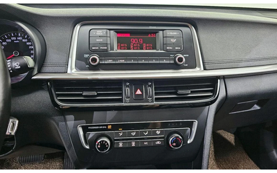 Kia K5 - автомобили, коли, обяви за нови и употребявани 14