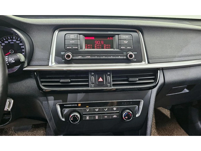 Kia K5 - автомобили, коли, обяви за нови и употребявани 14